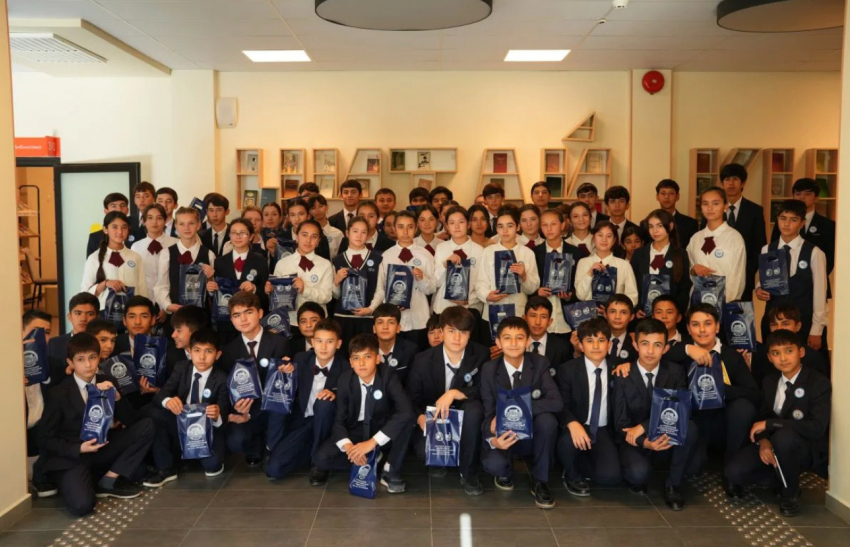 Астраханские педагоги поделились опытом в робототехнике и информатике с учителями и школьниками Таджикистана 