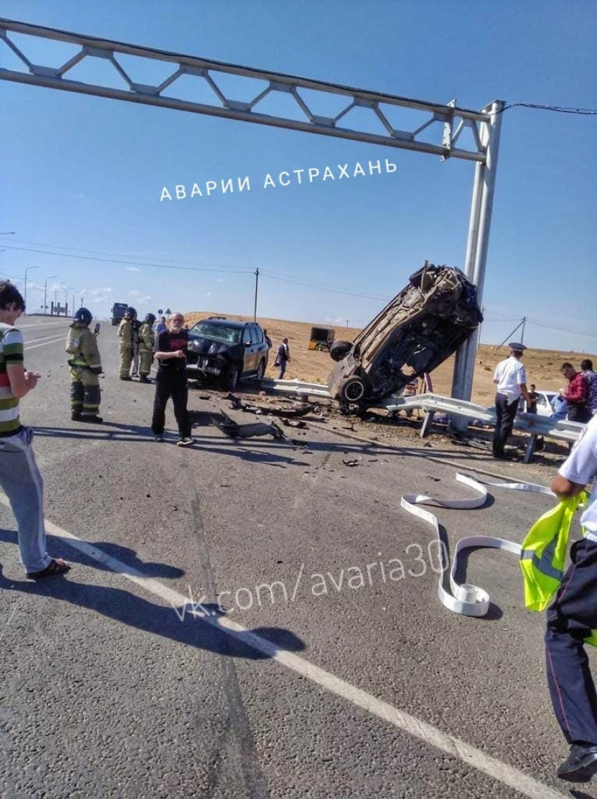 Авария в Астраханской области унесла жизнь 36-летнего мужчины