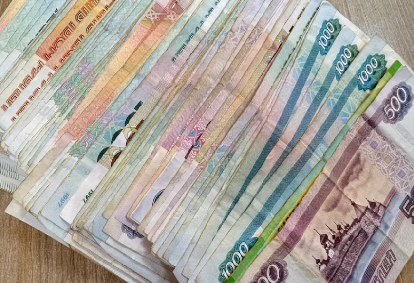 Следователя астраханской полиции заподозрили в получении взятки