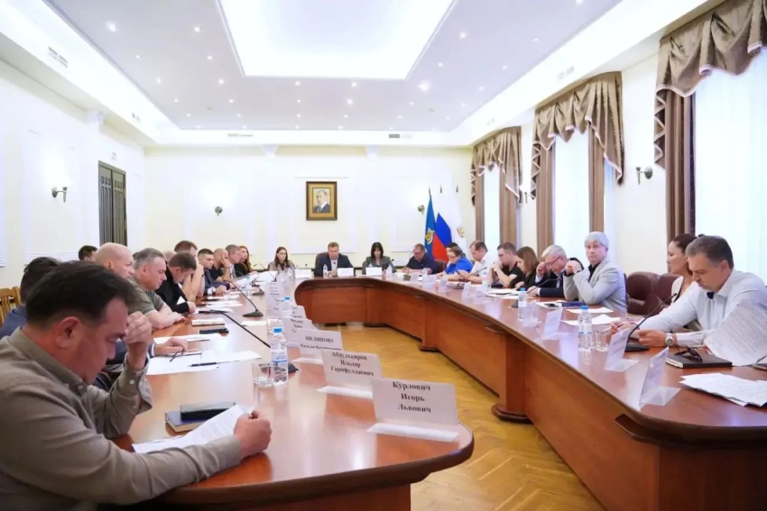 В Астрахани дома готовят к зиме: что предпринимает администрация