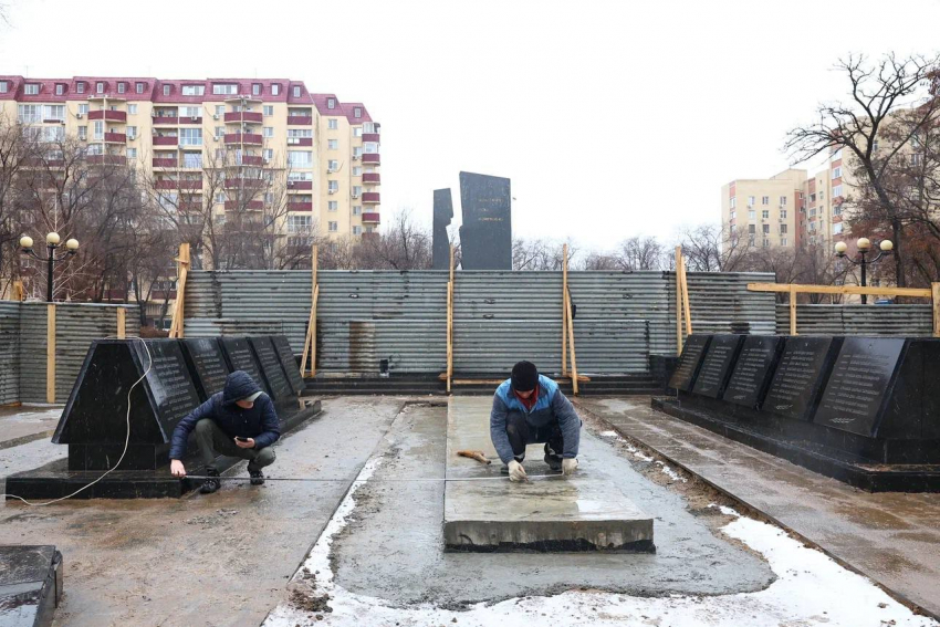 В Астрахани начали начали реконструкцию мемориала