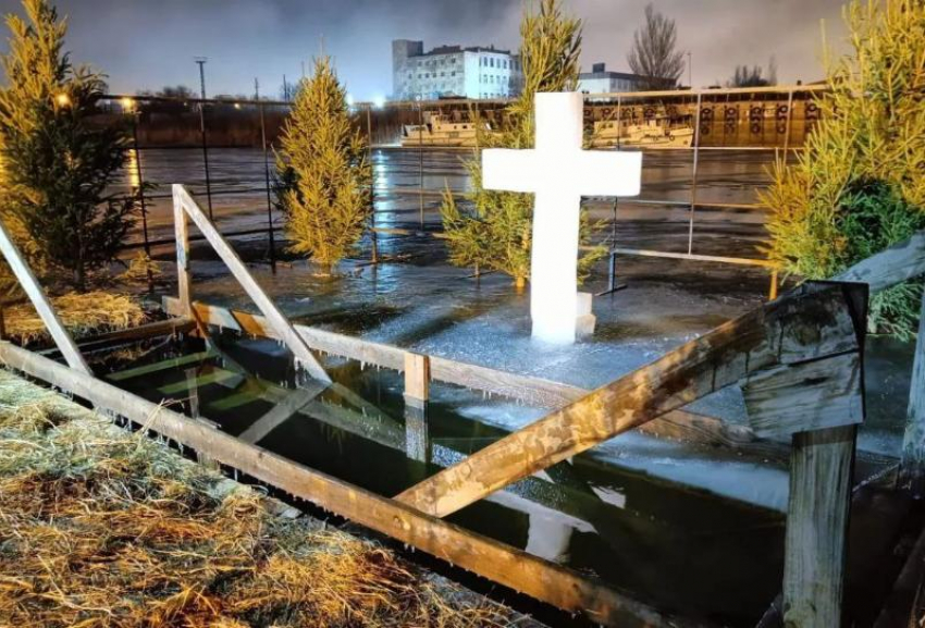 Астраханцам дали советы по подготовке к крещенскому купанию