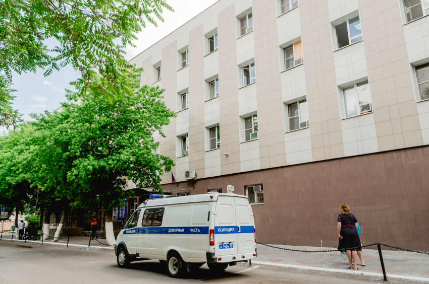 В полиции прокомментировали ситуацию с бабулей, которая пыталась зарезать свою 83-летнюю сиделку