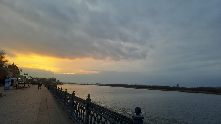 В четверг в Астрахани будет мороз и сильный ветер: прогноз на 12 января