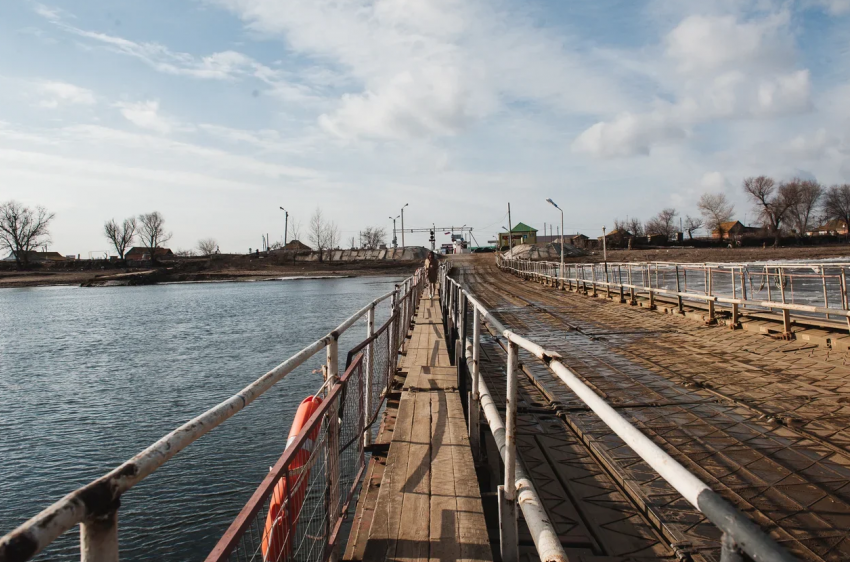 Стало известно, где в Астрахани появится понтонный мост через реку Царев