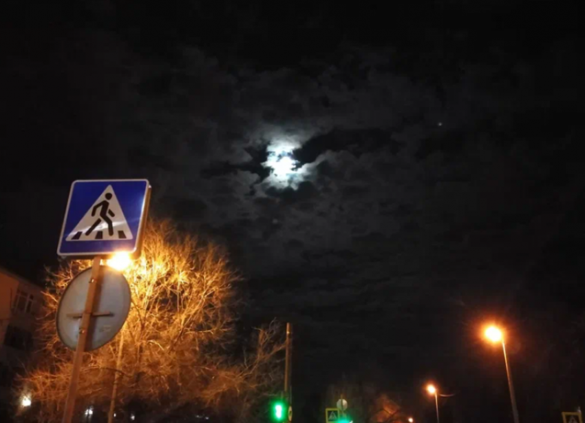 В Астрахани подростка отправят в колонию за ночной разбой и причинение вреда