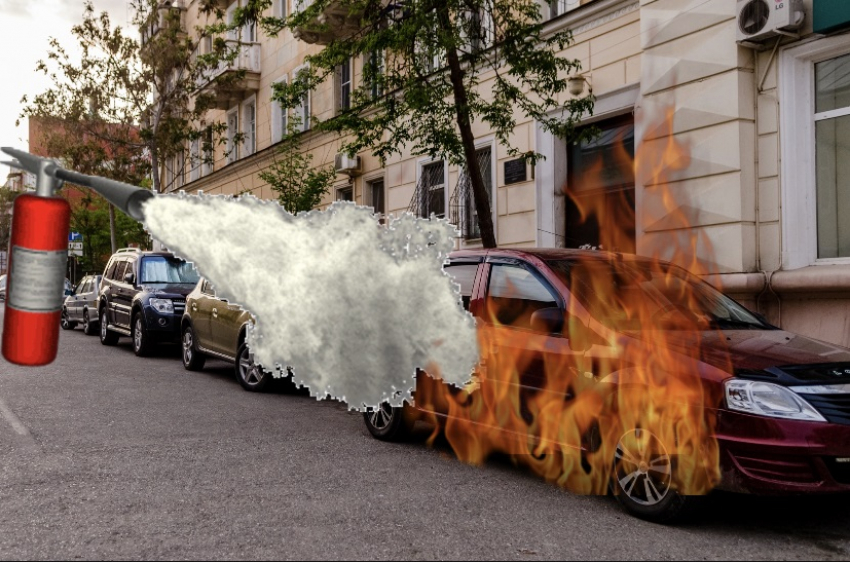 Астраханец, спасая свою машину от огня, стал его жертвой