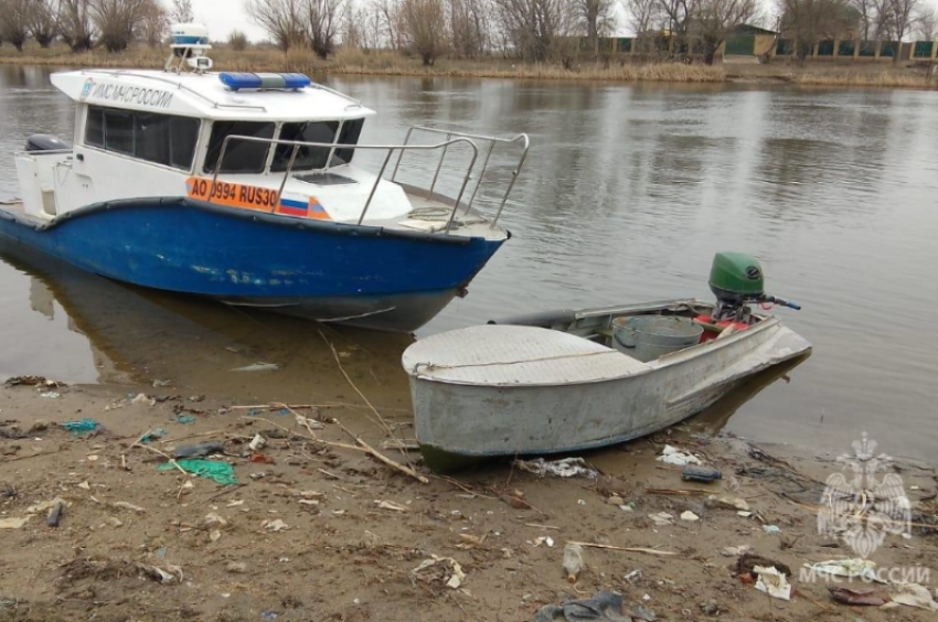 В Астраханской области на воде задержали пьяного судоводителя