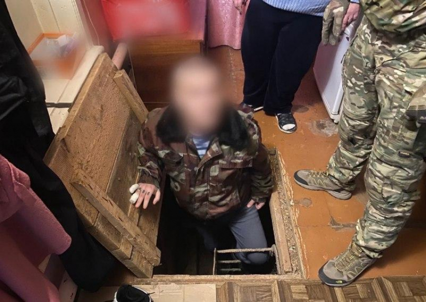 Астраханец попал под следствие за демонстрацию татуировок