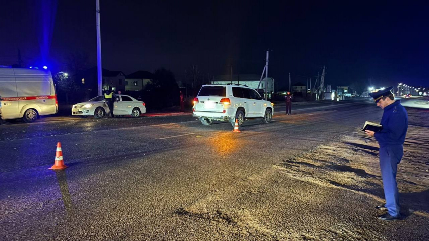 Не смогли спасти: в Астрахани внедорожник сбил насмерть девочку