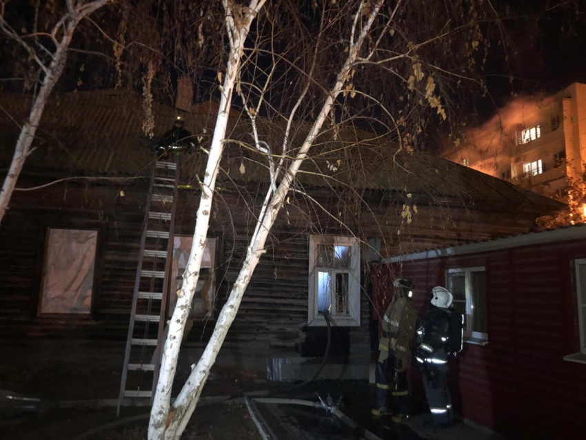 На пожаре в центре Астрахани пострадала пенсионерка 