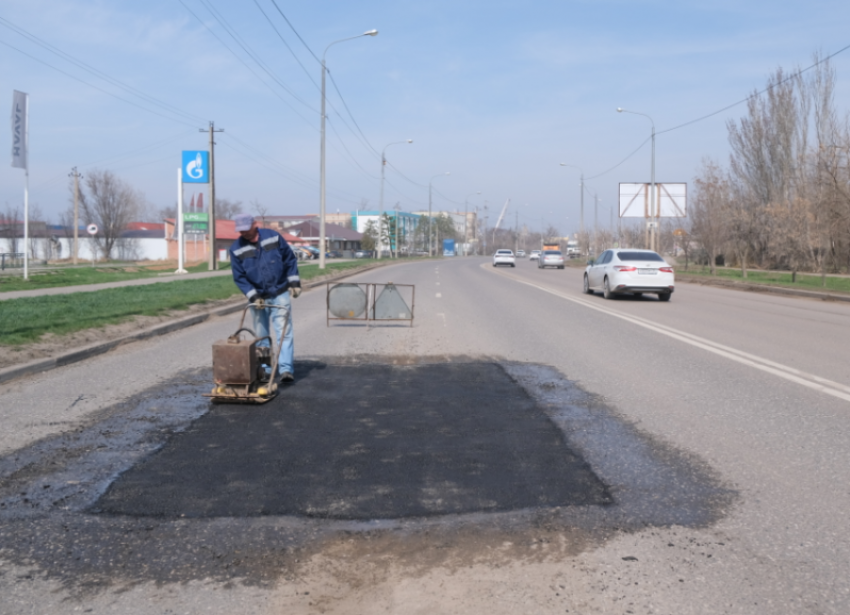 В Астрахани приступают к ремонту дорог по нацпроекту «Инфраструктура для жизни»