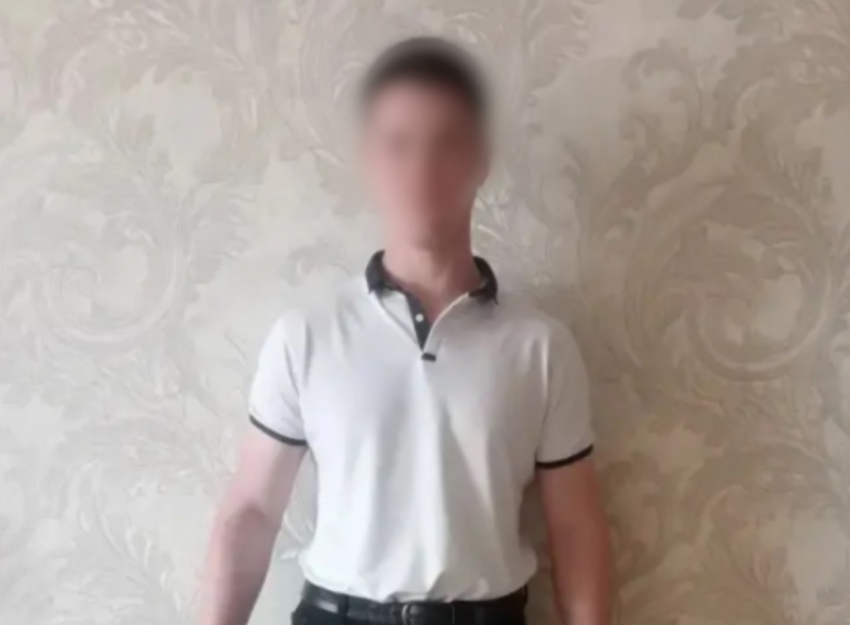 В Астрахани подростка оштрафовали на 30 тысяч рублей за пост о георгиевской ленте