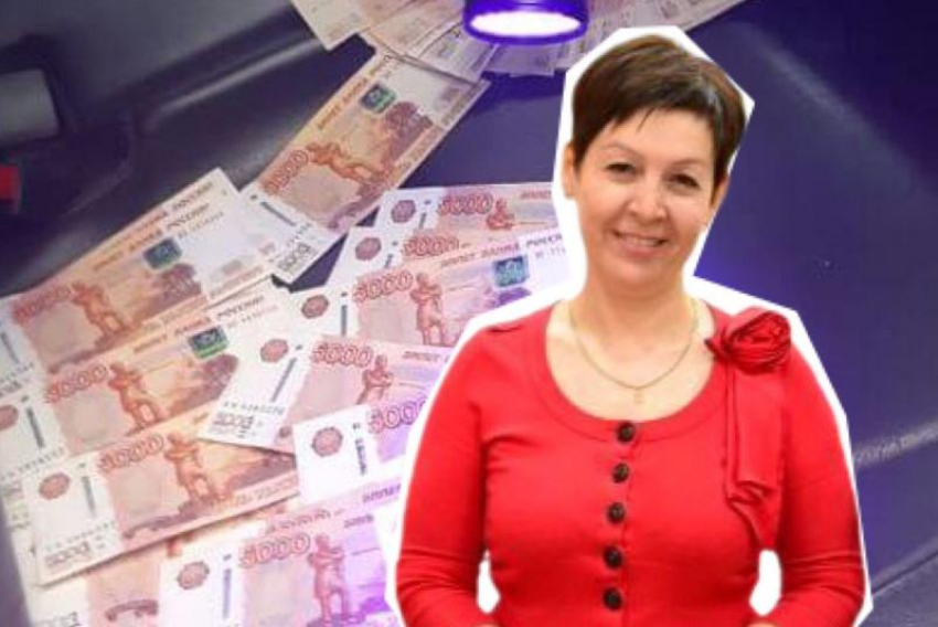 Бывшего замглавы администрации Камызякского района оштрафуют на 21 миллион рублей за взятничество