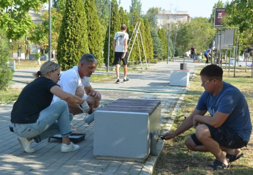 В Астрахани назначили ответственных за порядок в сквере Ветеранов