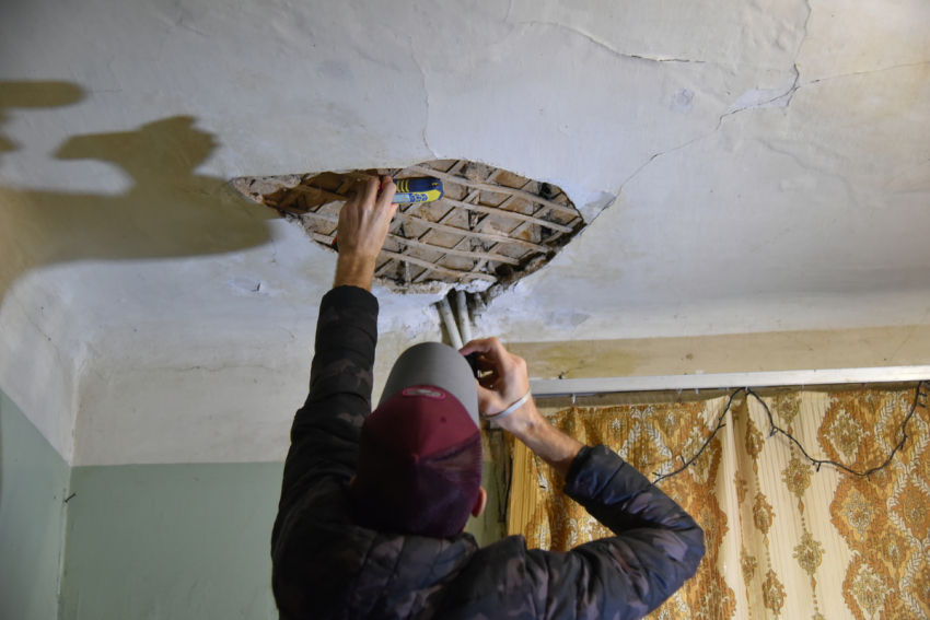  Астраханские аварийные дома проверяют эксперты из Магнитогорска