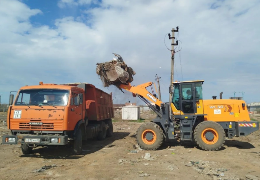 Из Астрахани убрали почти семьсот нелегальных свалок за первый квартал