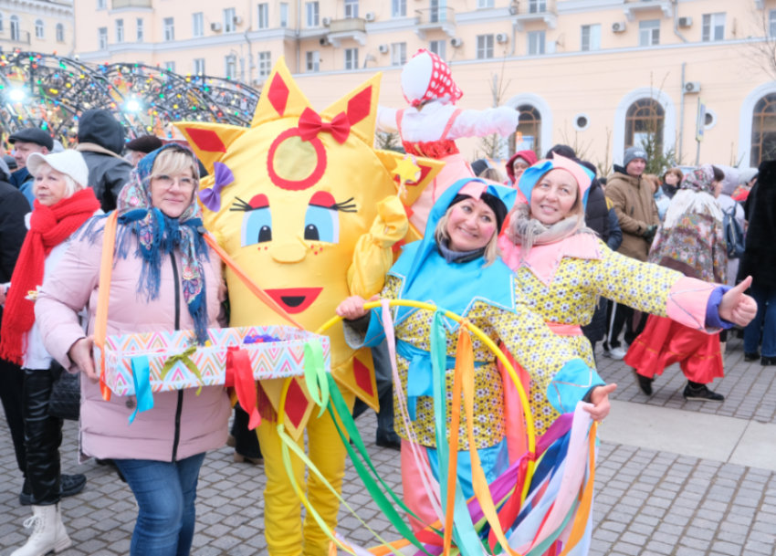 Астраханцы вновь соберутся на площади Ленина для прощания с Масленицей