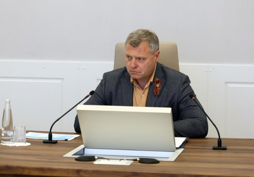 За плохой ремонт астраханских дорог предложили штрафовать подрядчиков