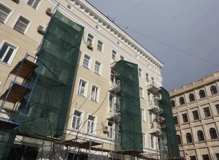 В Астрахани ремонтируют старинный дом с технологией современной печати