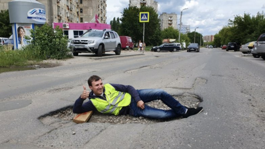 Дороги Астраханской области признаны одними из худших в России