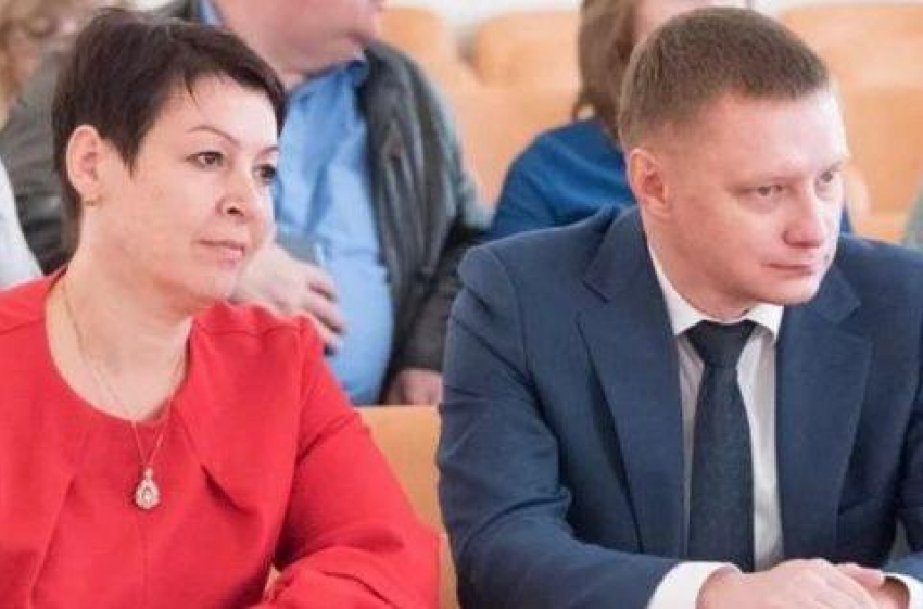 Бывший глава Камызякской администрации Роман Попов за крупное взяточничество отделался штрафом