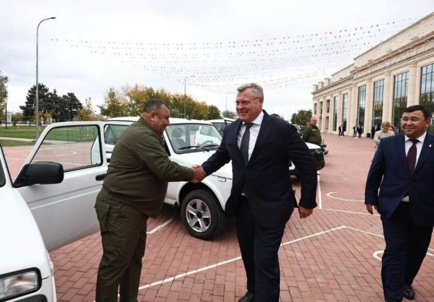 Астраханская служба природопользования получила новые автомобили от губернатора