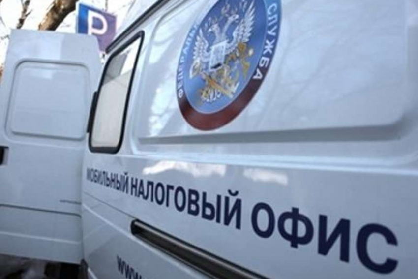 В Астрахани мобильные офисы налоговой службы начали работать в торговых центрах