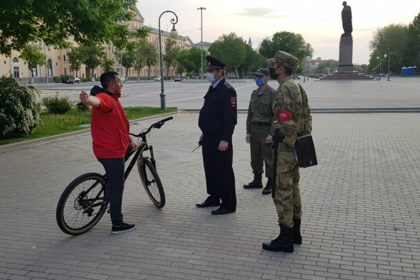 В Астрахани семь узбеков нарушили карантин