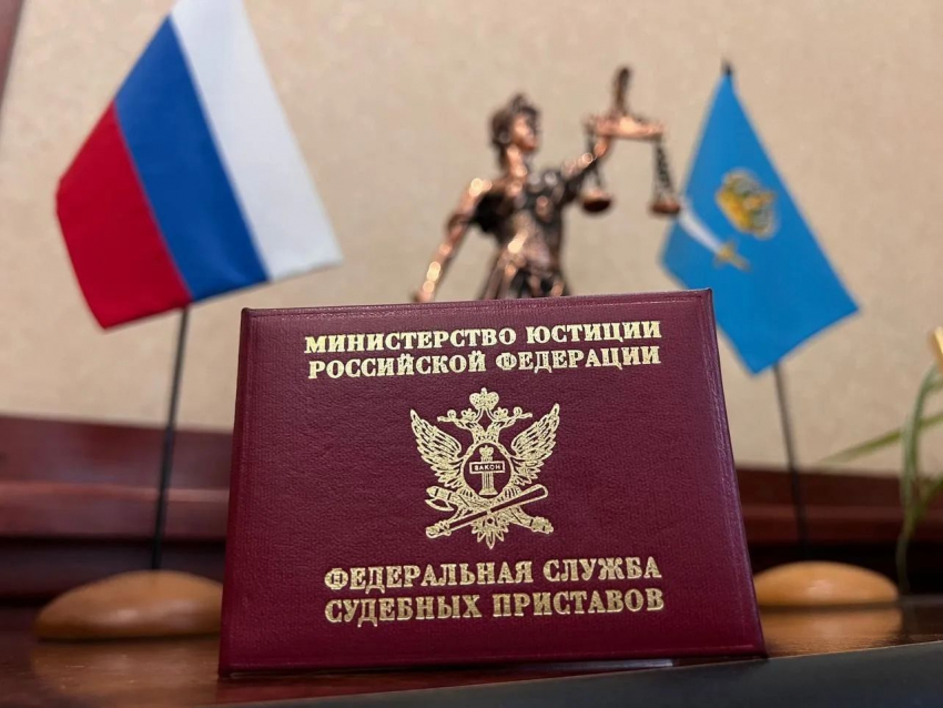 Астраханца, который не хотел пристегивать себя и детей в машине, заставили работать во благо города