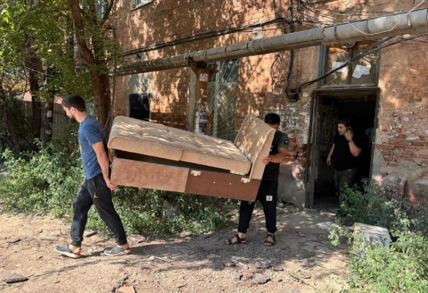 Глава Астрахани рассказал, что сделают с полуразрушенным домом на Ляхова