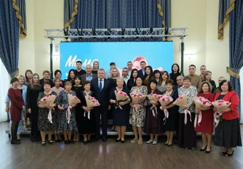 Астраханская область сохраняет лидерство по росту рождаемости в ЮФО