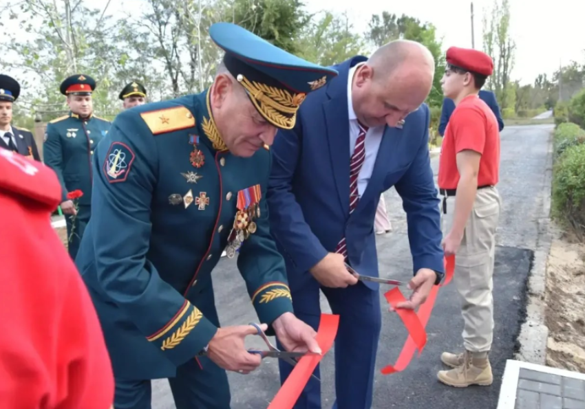 На севере Астраханской области открыли Аллею Славы в память о героях СВО