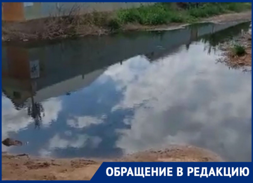 Жители частного сектора в Трусовском районе Астрахани тонут в канализационных водах