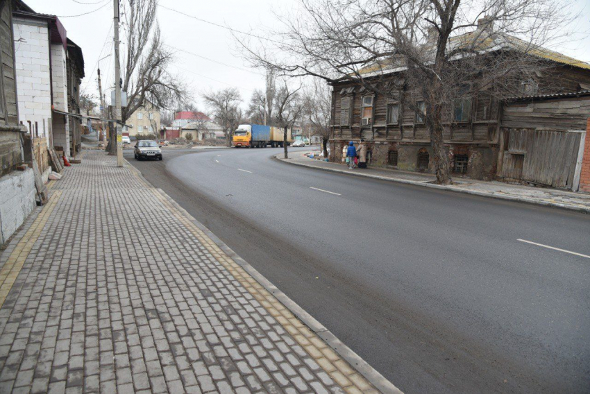 В Астрахани отремонтировали улицу Псковскую
