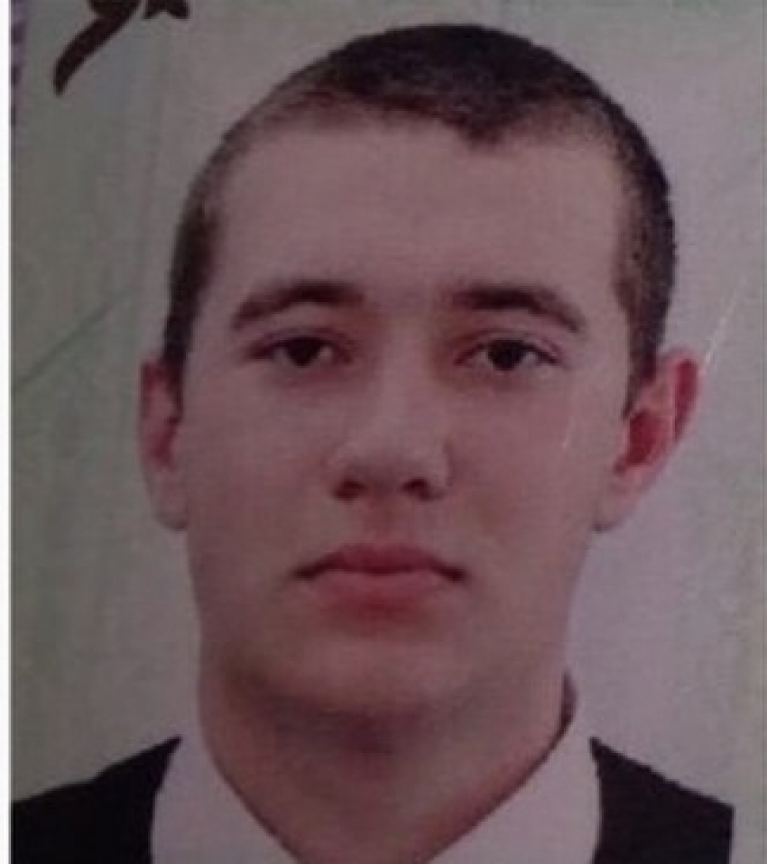 В Астрахани пропал 20-летний парень