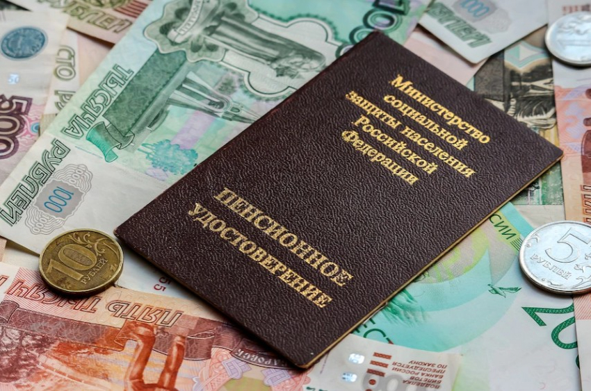 Наследникам астраханских пенсионеров выплатили 25 миллионов рублей за 2022 год