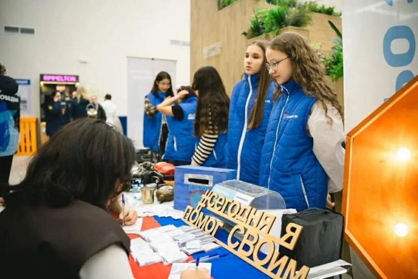 Почти 60 тысяч астраханцев пополнили ряды волонтеров за год