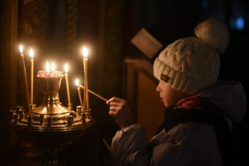 Рождество Христово отметят в 27 астраханских храмах