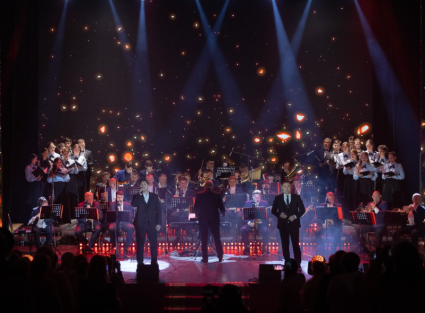 Астраханские артисты завершат Год защитника Отечества концертом «Быть героем»