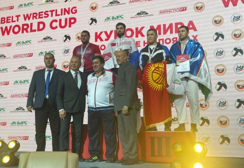 Астраханец Гази Халилов стал победителем Кубка мира по борьбе на поясах
