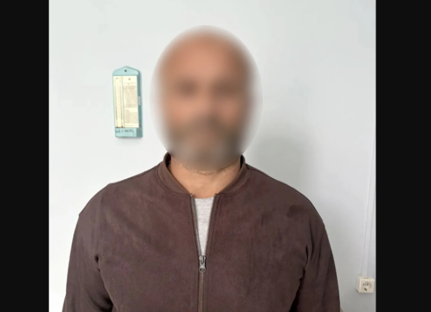 В Астрахани задержали иностранца под личиной несуществующего человека
