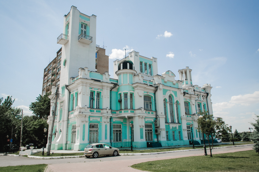 Коронаминус: астраханцы стали меньше жениться, разводиться, рожать и умирать