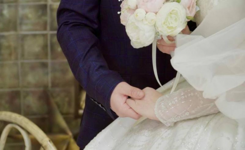Астраханская семья побила рекорд возрастной разницы жениха и невесты