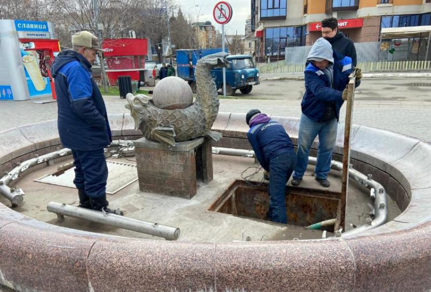 К майским праздникам в Астрахани должны запустить фонтаны