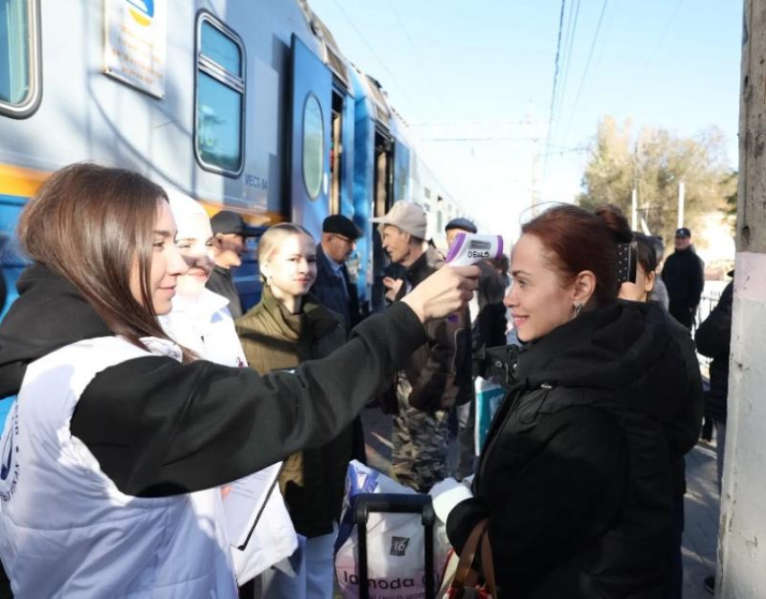В Астрахани купируют распространение гриппа тепловизионным контролем пассажиров
